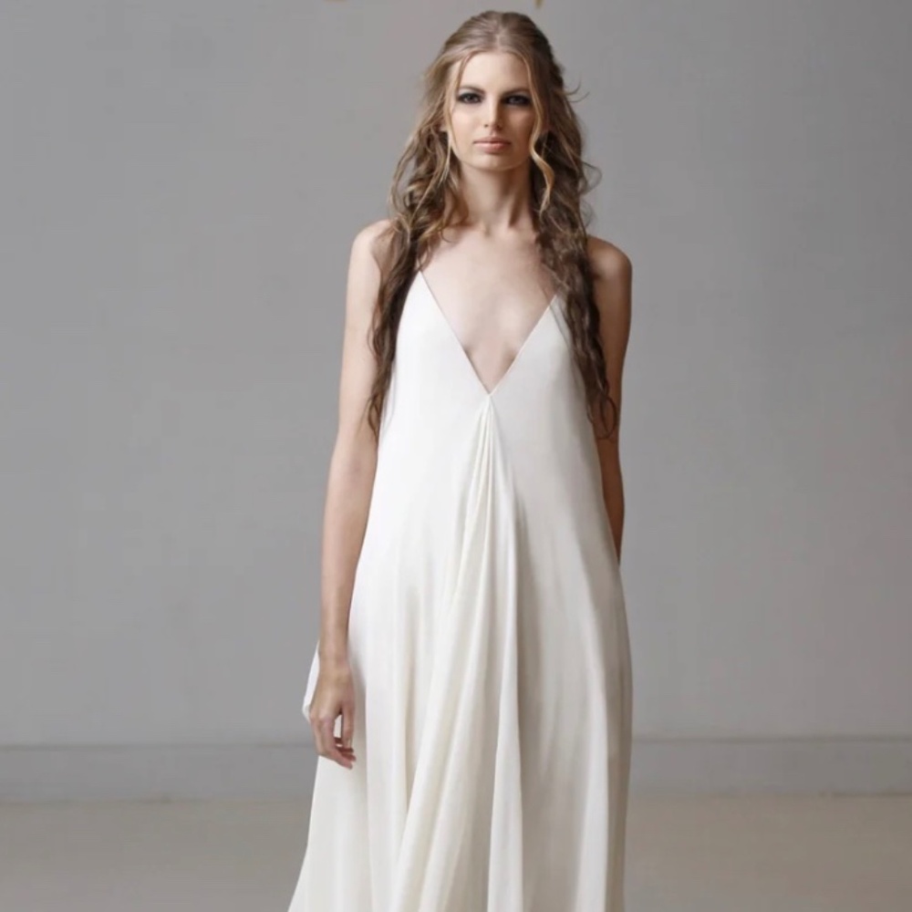 Carol Hannah Celestine Wedding Dress Size Medium